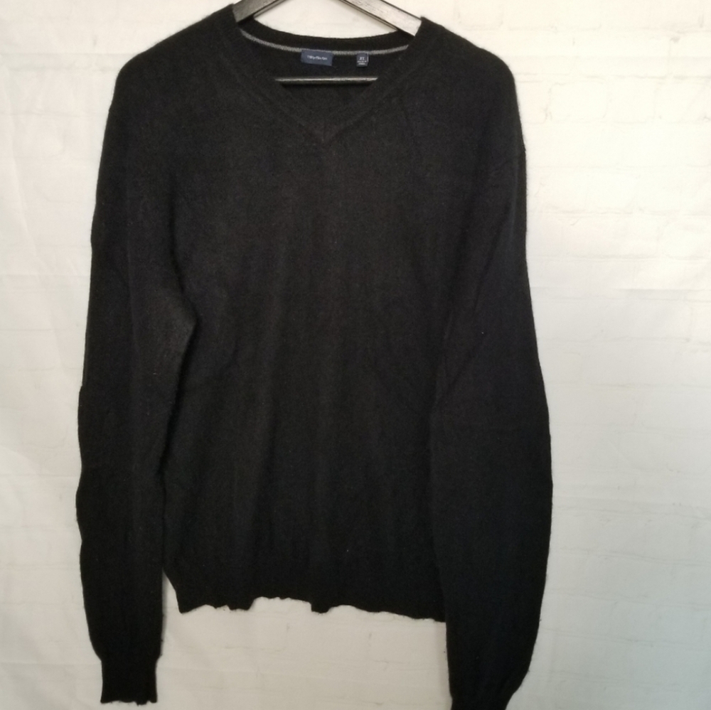 Thirty Five Kent cashmere black  v neck sweater size xl